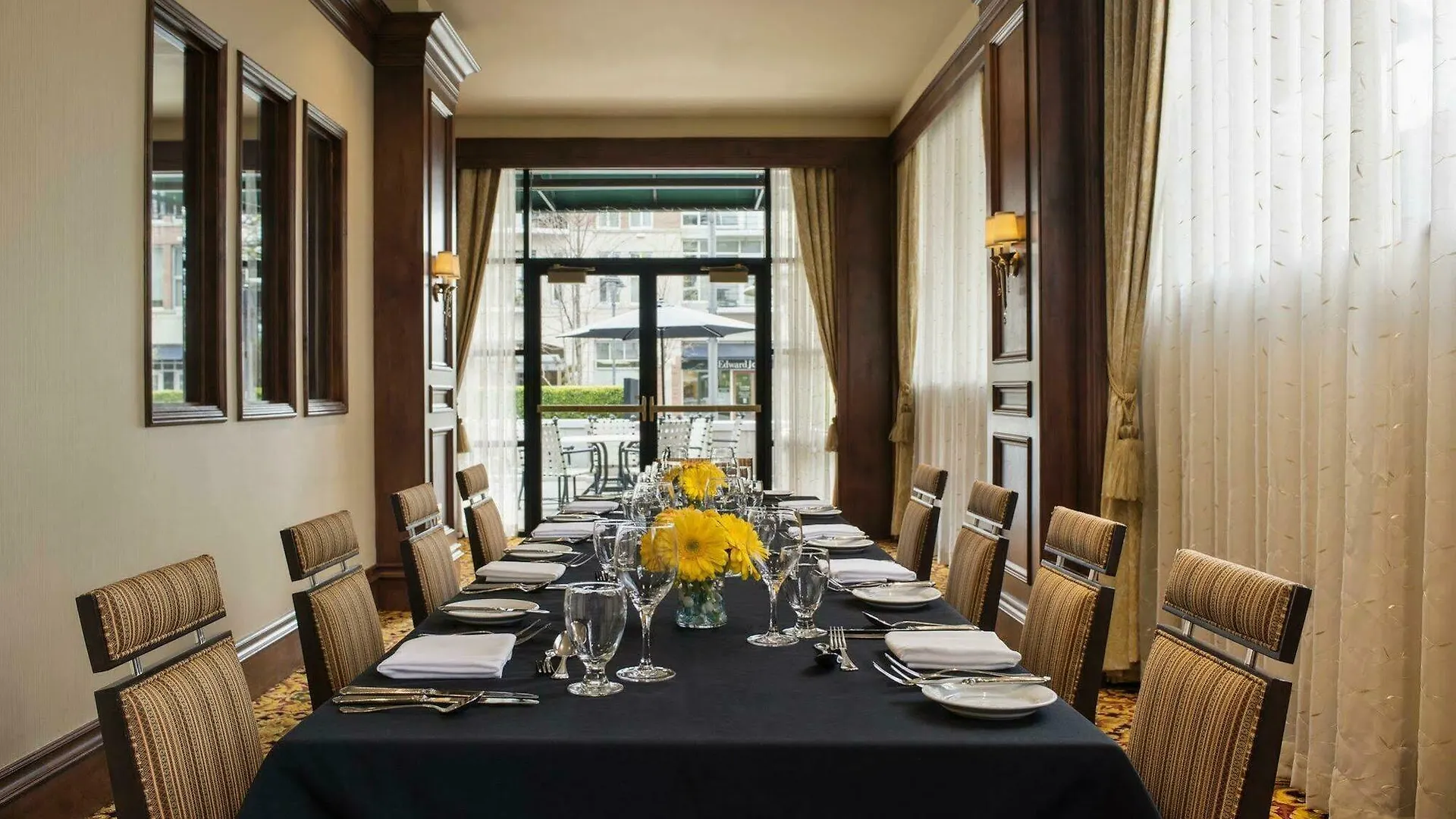 Victoria Marriott Inner Harbour 4*,  Canada