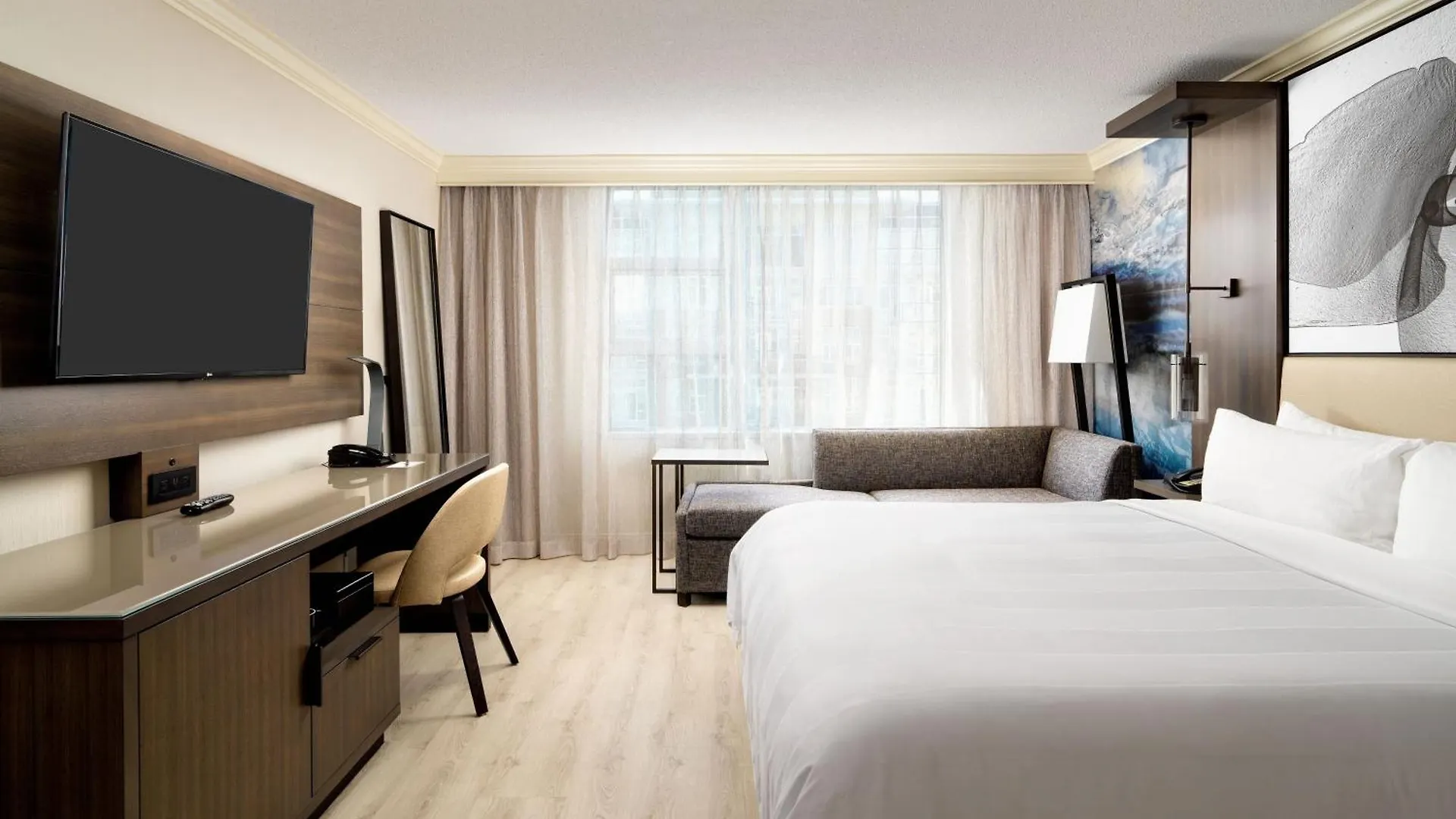 Victoria Marriott Inner Harbour Hotel